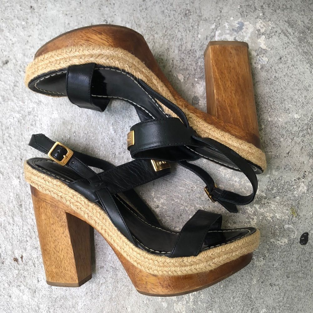 Hunter Gonave Platforms